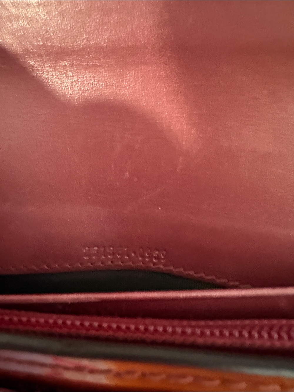 Gucci Burgundy Patent GG Heart Continental Wallet - Picture 9 of 15